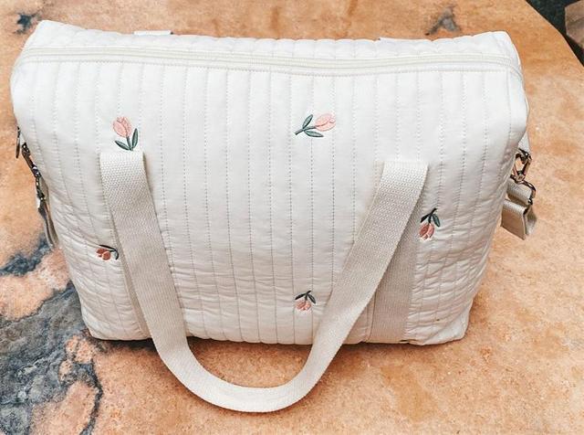 Cute Bear Flower Embroidery Pattern Baby Beige Cotton Fabric Zipper Diaper Handbag 2022 New Luggage Bag