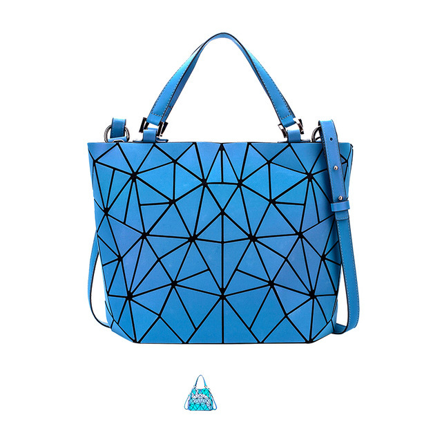 3D Geometric Women Handbag Luminous Large Reflective Bao Bag Women Padded Shoulder Strap 2020