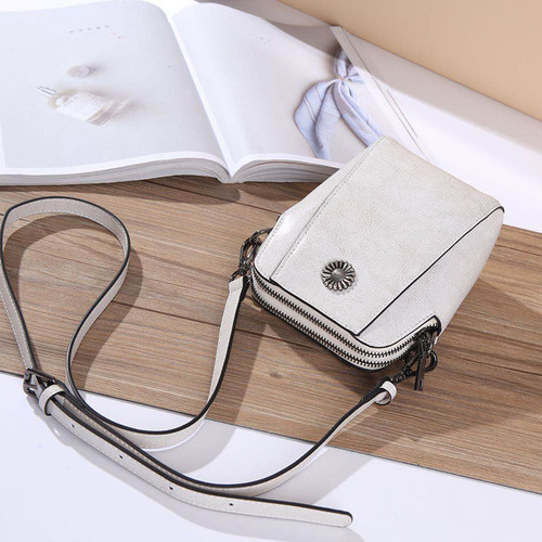 Genuine Leather Mobile Phone Cover Women Messenger Bag Cowhide 2022 Shoulder Bag Oil Wax Skin Small Square Box Purses Crossbody