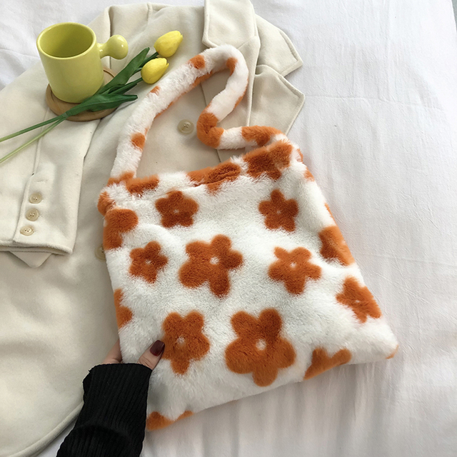 INS Women Flower Print Shoulder Bags Winter New Soft Plush Bucket Bags Female Open Pocket Crossbody Furry Fluffy Tote Bags