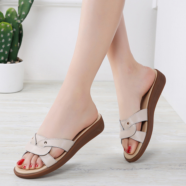 New Summer 2022 Women's Sandals Flat Slippers Slip-On Women Sandals Leather Women Slippers Women Slippers Big Size 41 Slippers