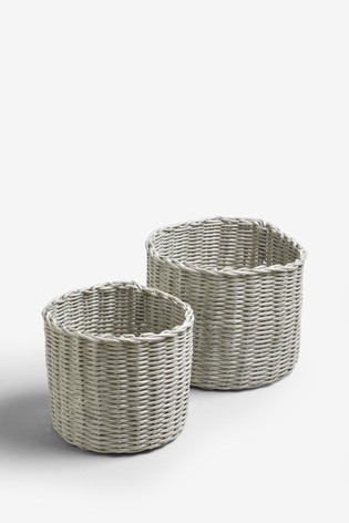 M26169s Set of 2 Round Baskets
