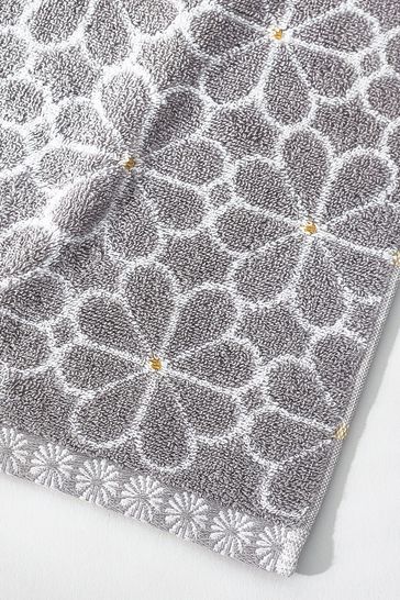 Mono Daisy Geo Towel