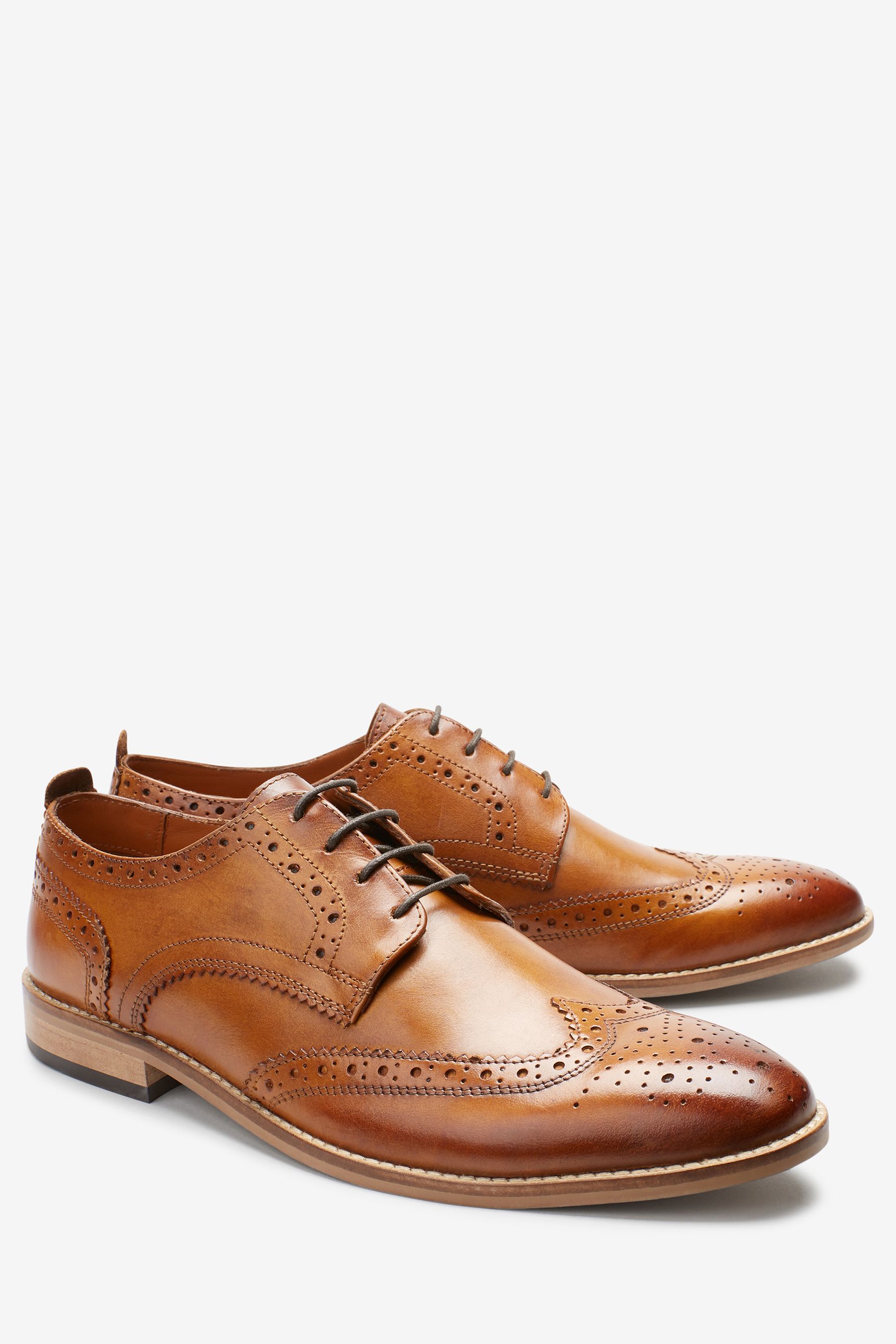 Mens Contrast Sole Leather Brogues Regular Fit