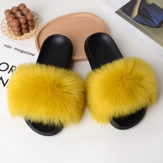 Women Summer New Synthetic Fox Fur Slippers Indoor Home Furry Cute Faux Raccoon Fur Non-slip Outdoor Home Shoes Beach Sandals