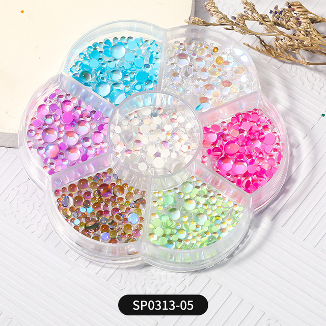 1 Box of 7 Nail Art Decorations Bow Aurora Bear Butterfly Rhinestone Pearl Mixed Set Box DIY Nail Decoration designer charms