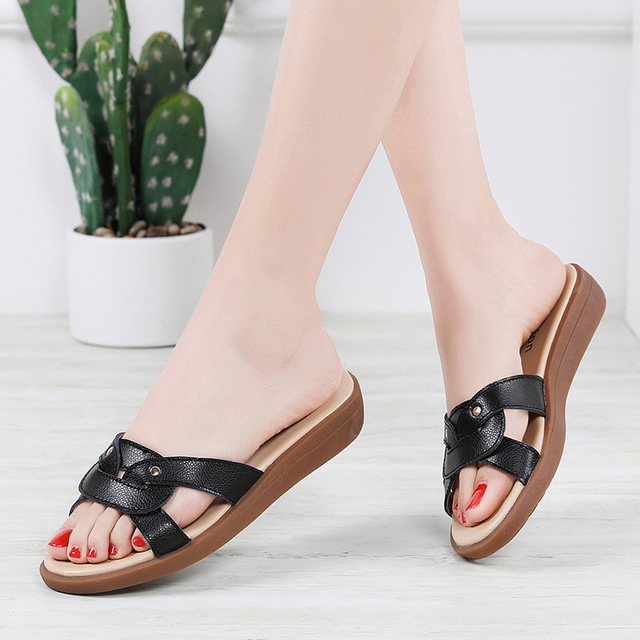 New Summer 2022 Women's Sandals Flat Slippers Slip-On Women Sandals Leather Women Slippers Women Slippers Big Size 41 Slippers