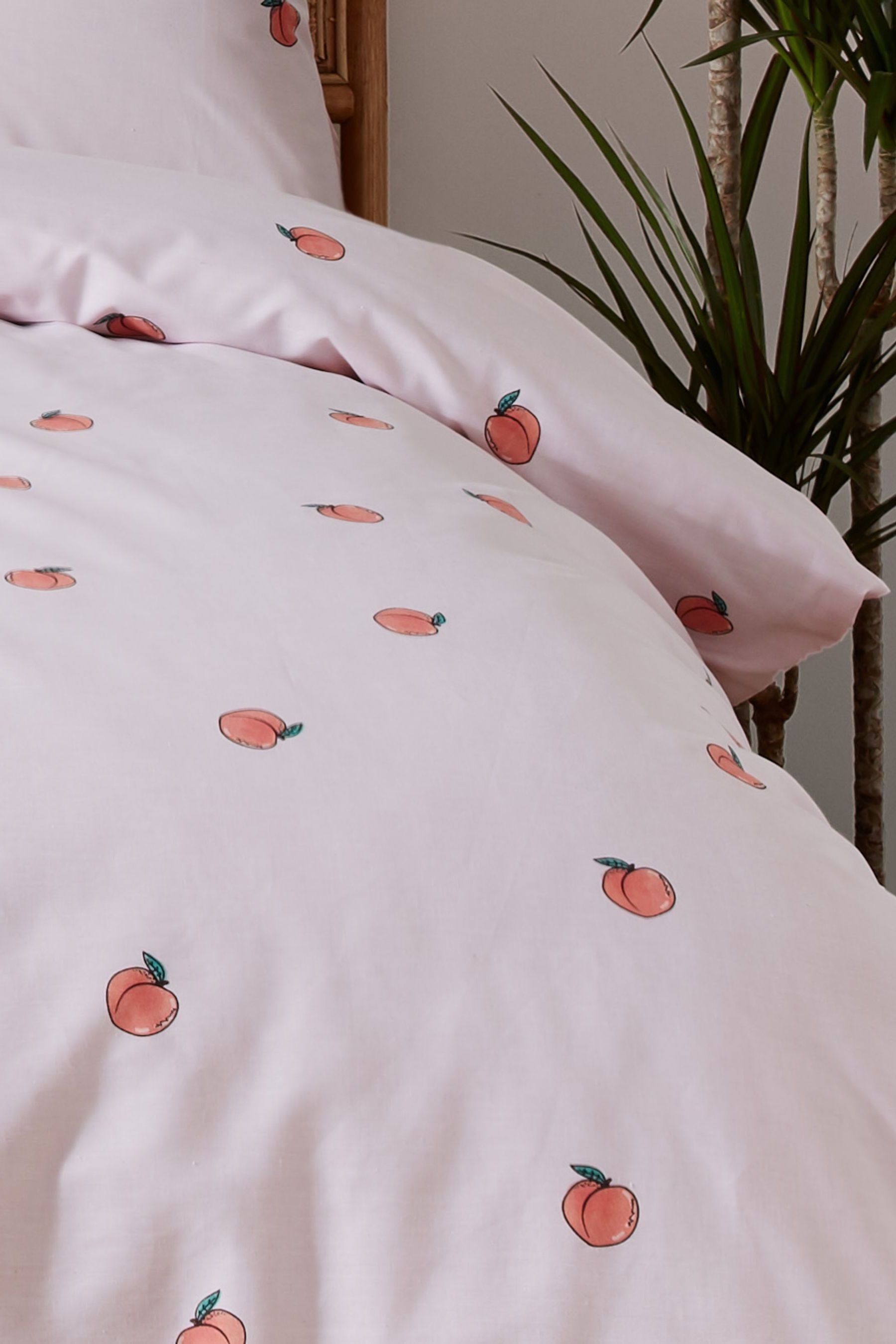 Skinnydip Peachy Duvet Cover and Pillowcase Set