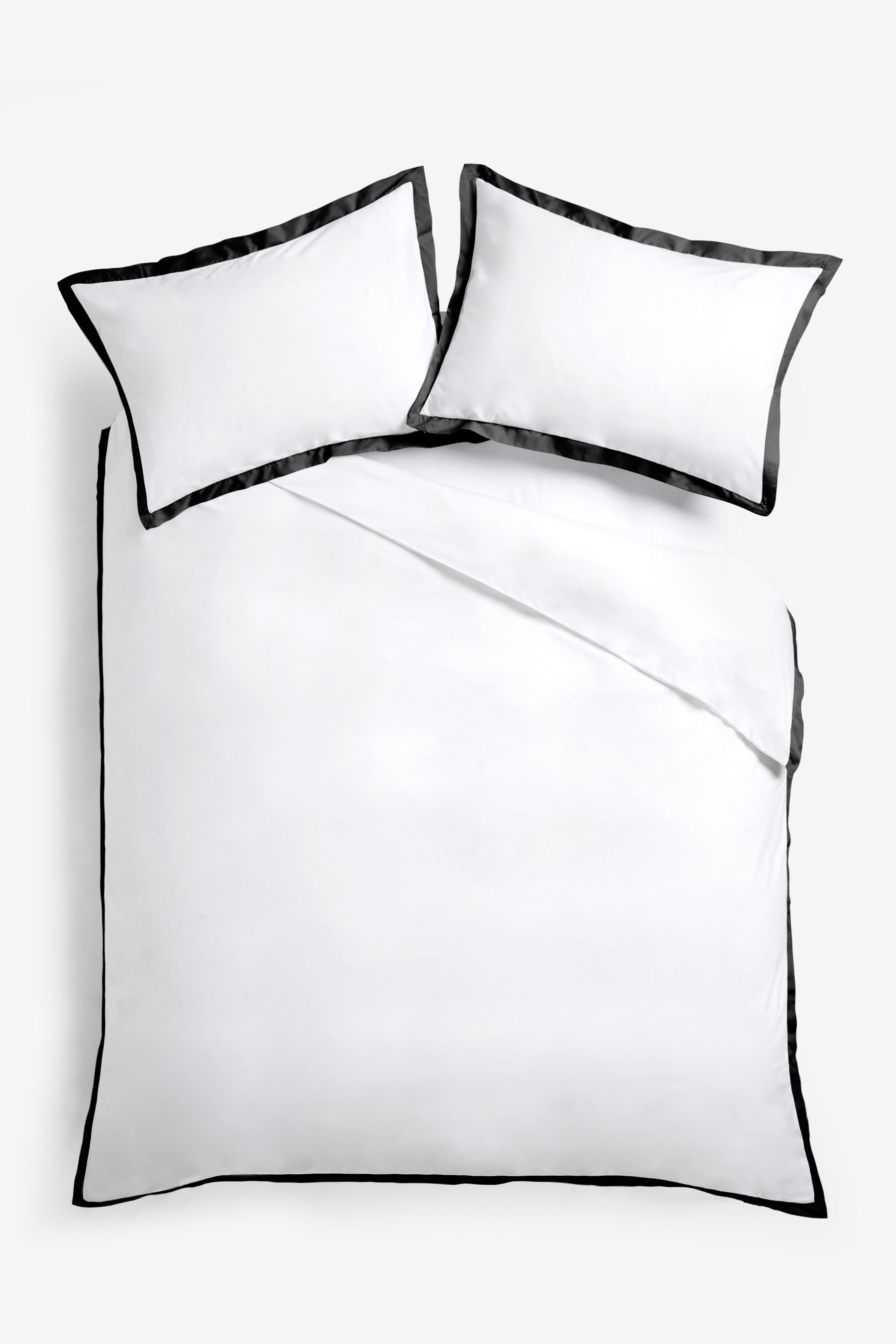 Cotton Rich Duvet Cover and Pillowcase Set Border