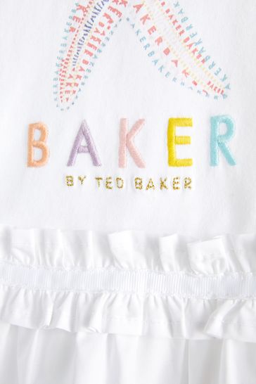 Baker by Ted Baker White Starfish طقم تي شيرت وبنطلون ضيق</br>