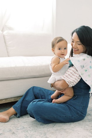 aden + anais White Cotton Muslin Now + Zen Burpy Bibs 2 Pack