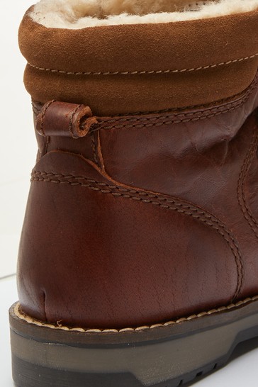 Thinsulate Lined Leather Boots