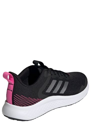 حذاء رياضي أسود Fluidstreet من adidas