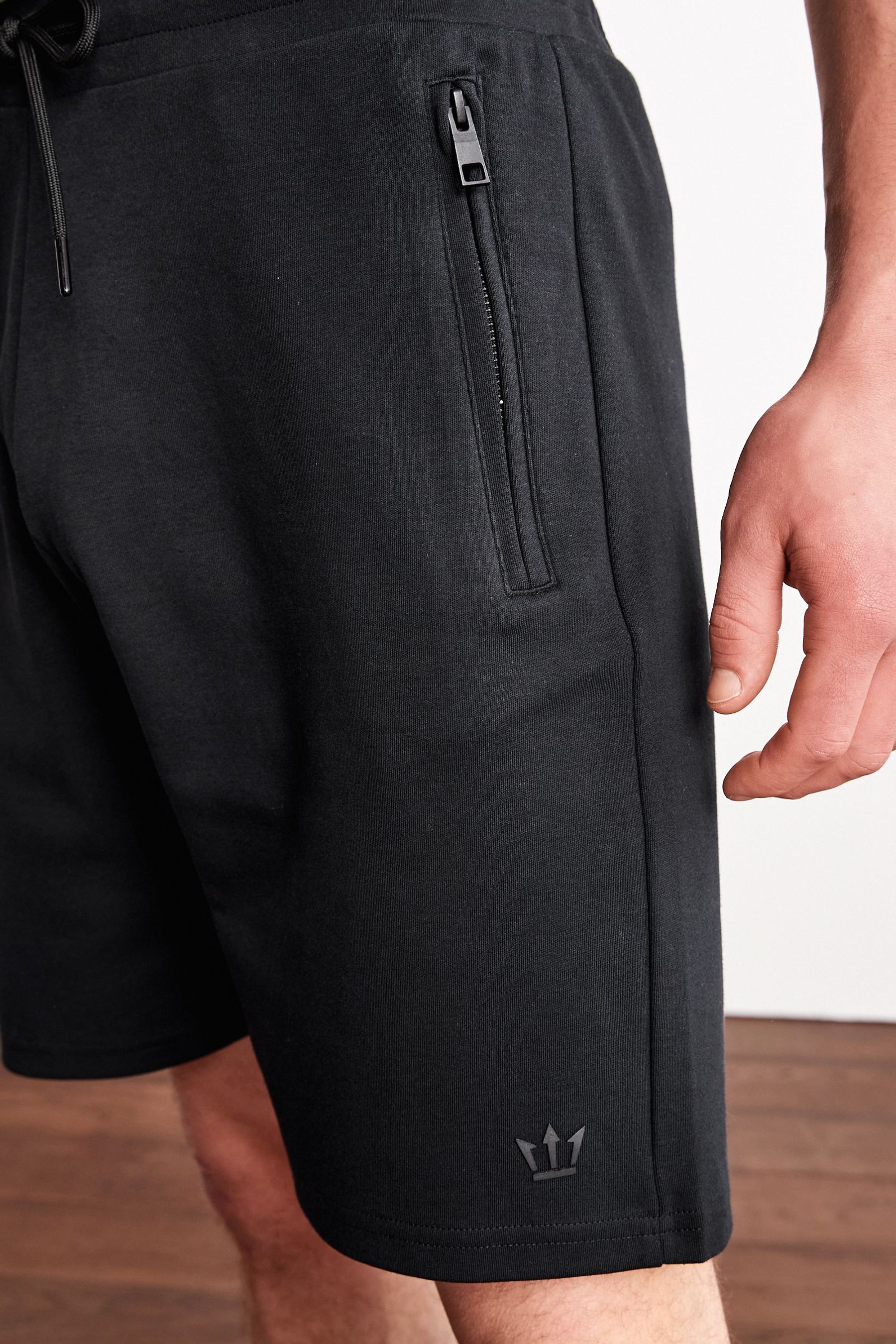 Zip Pocket Jersey Shorts Straight Fit