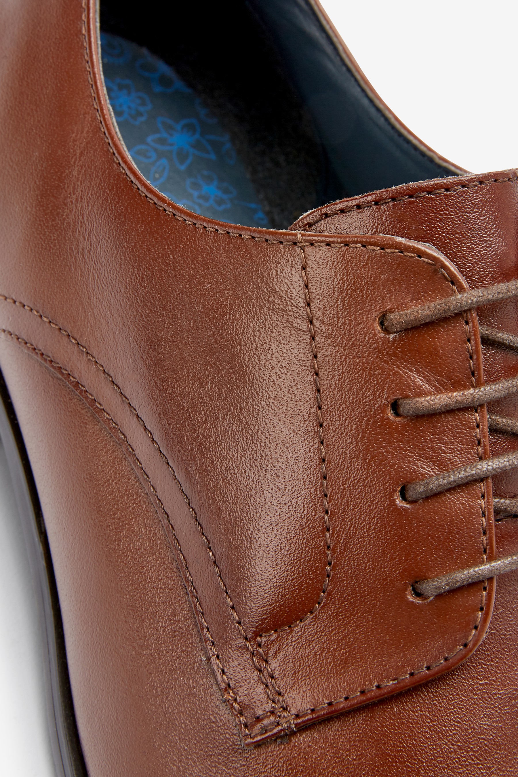 Round Toe Leather Derby Shoes
