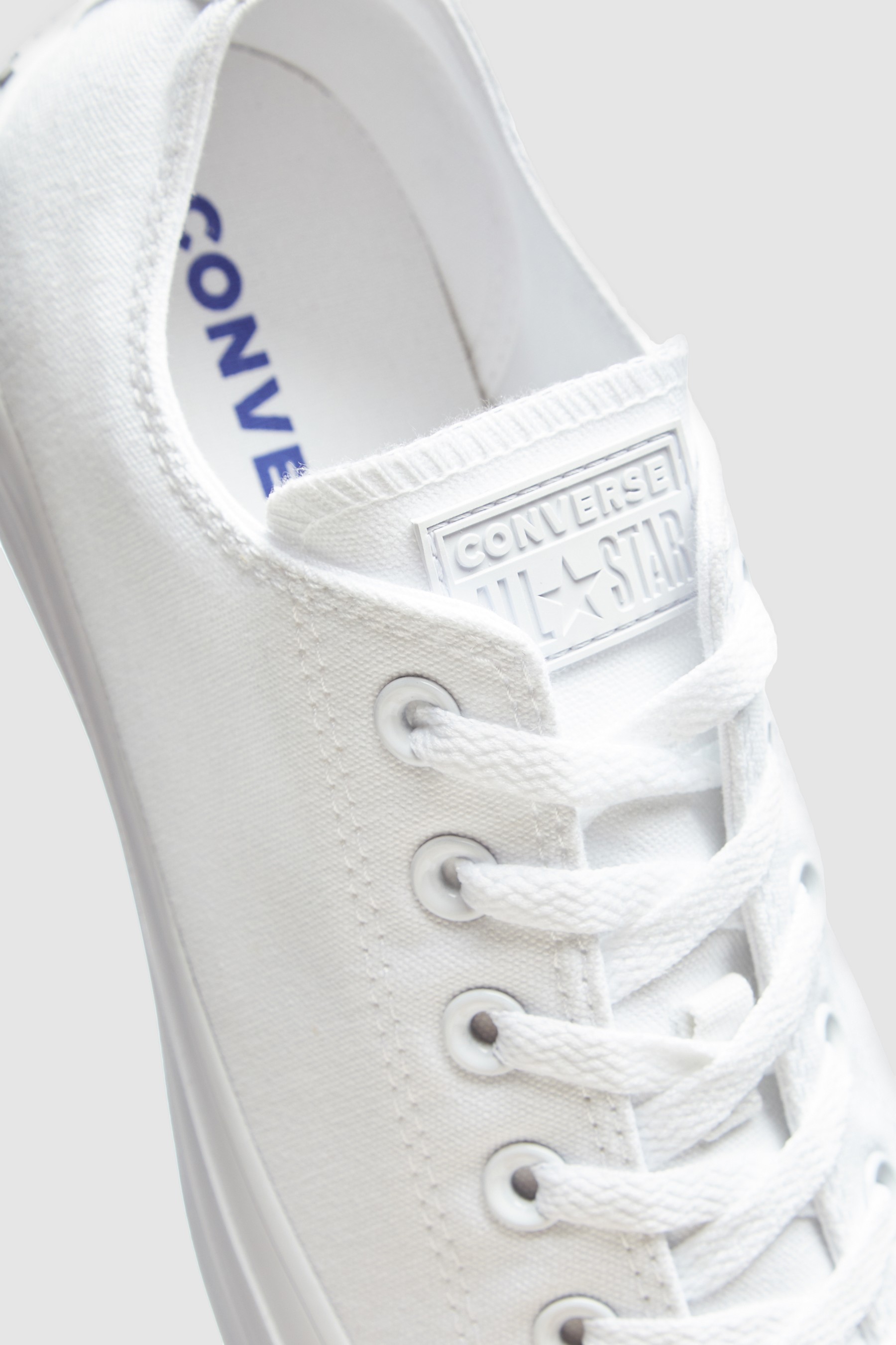 Converse White/White Chuck Ox Trainers