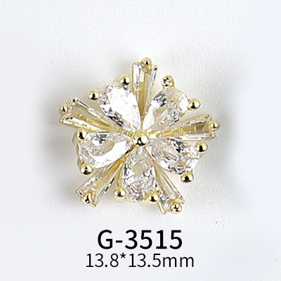 New Nail Art Real Gold Snowflake Zircon Ornaments Exquisite Snowflake Zircon Christmas Style Snowflake Pendant G-3511