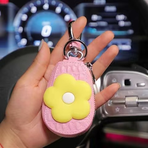 Genuine Leather Car Key Case Mini Car Key Cover Cute Keychain Storage Bag Purse Key Chain Pendant Girl Gift Car Accessories