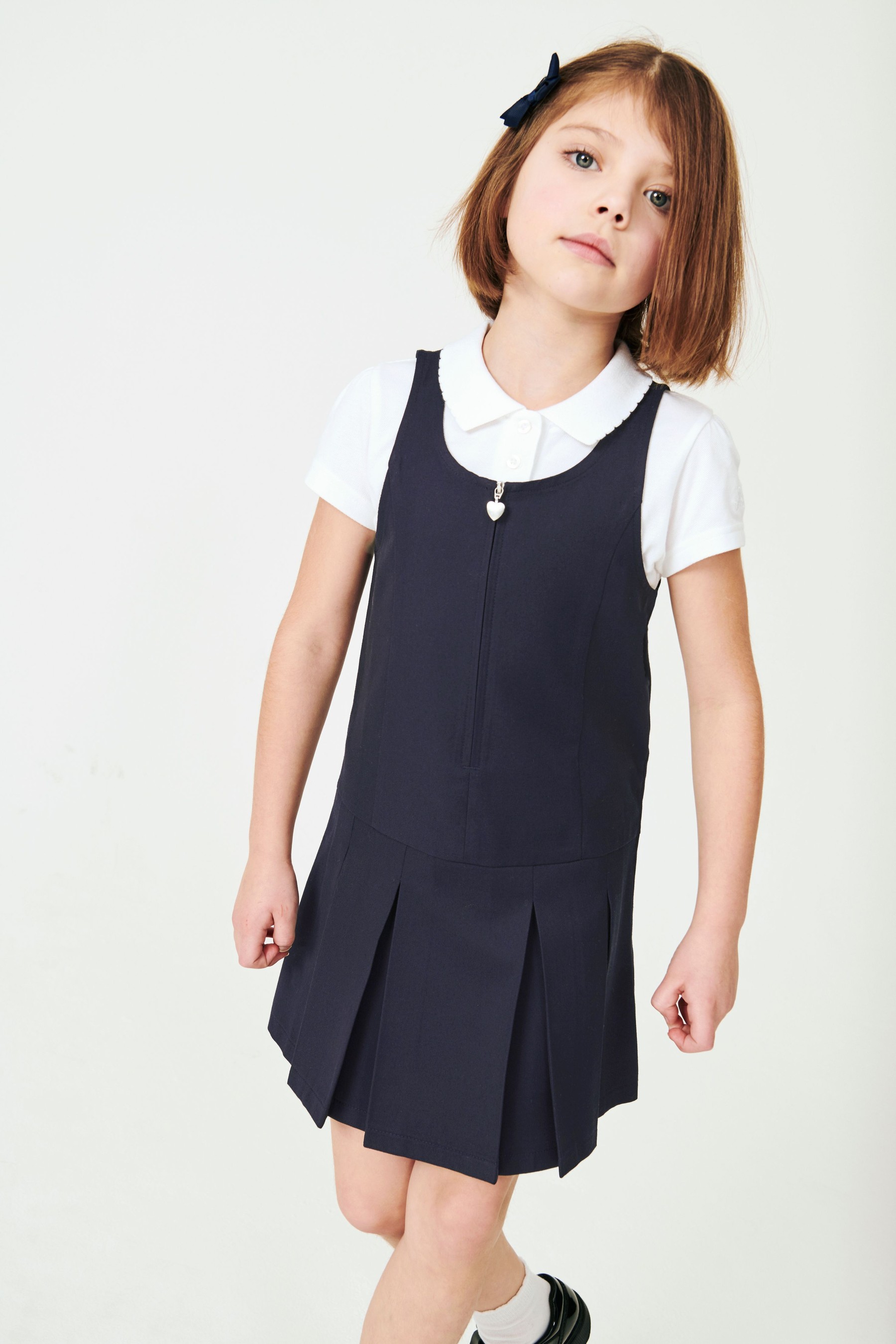 مدرسة Zip Front Pinafore (3-14 سنة) قياسية