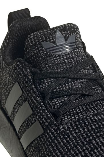 حذاء رياضي أسود Swift Junior الدانتيل من adidas Originals