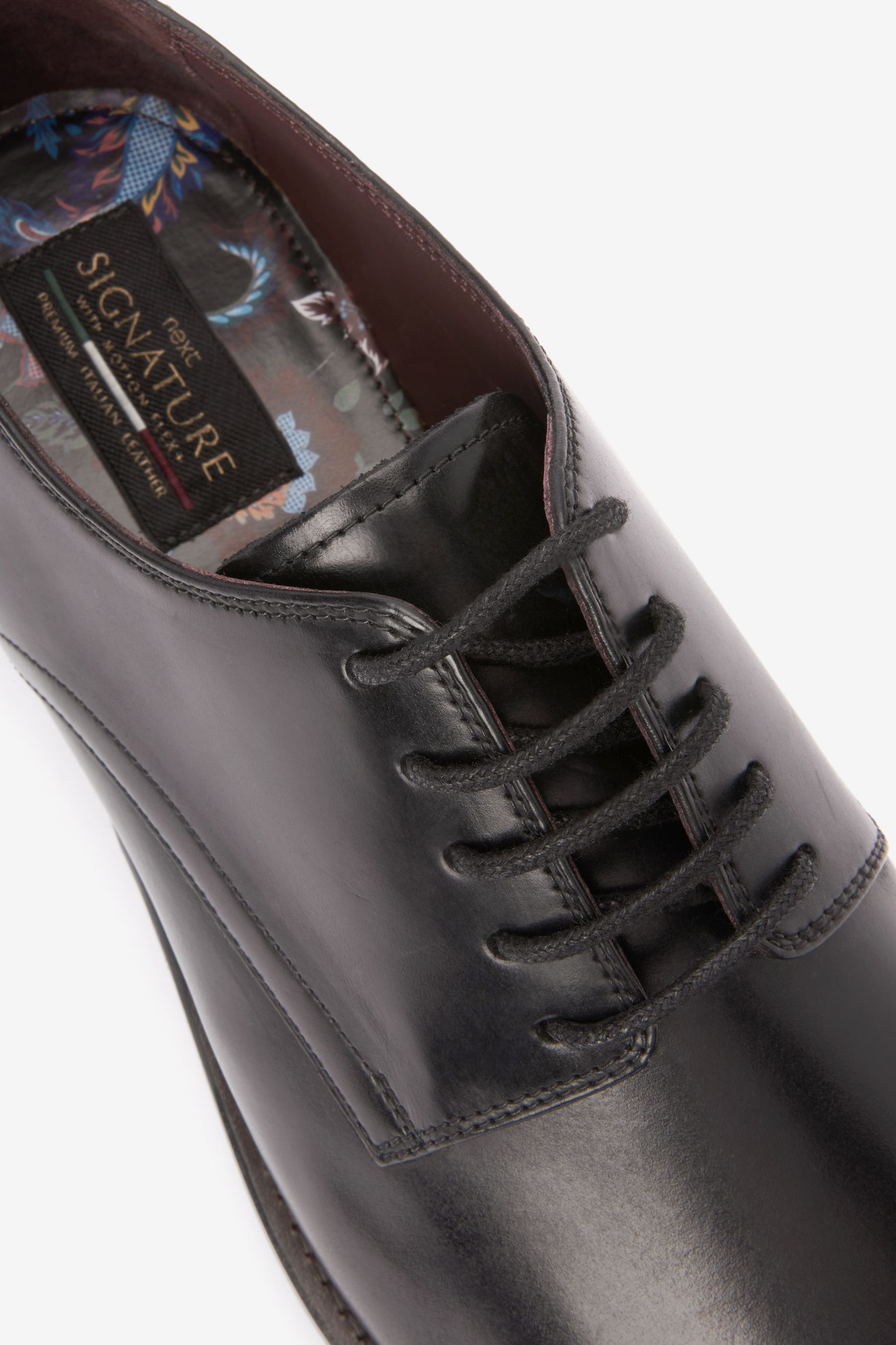 Signature Leather Plain Derby Shoes