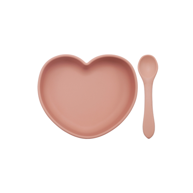 2022 New Heart Shaped Dinner Plate With Suction Baby Feeding Spoon Set Pure Silicone Easy To Clean BPA Free Baby Shower Gift