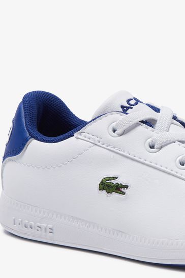 حذاء رياضي أبيض أزرق للأطفال الصغار من Lacoste