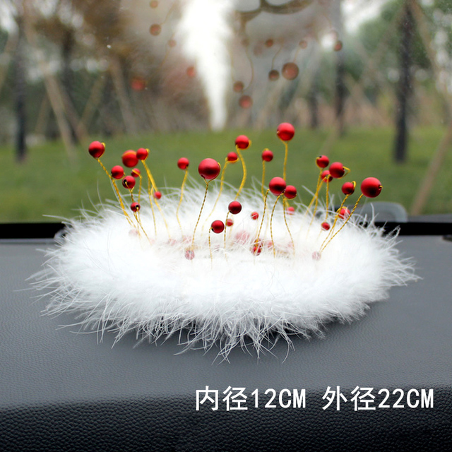 High-grade pearl feather car anti-slip mat dashboard mat perfume seat cushion mobile phone storage mat interior accessories