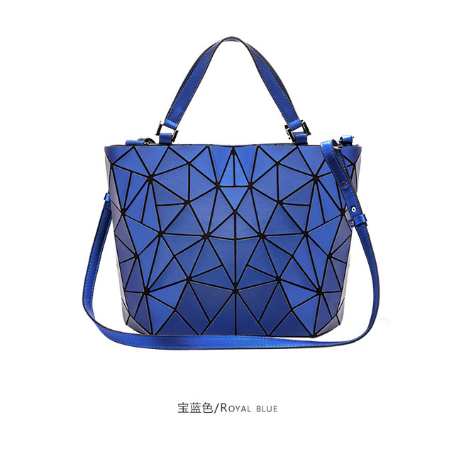 3D Geometric Women Handbag Luminous Large Reflective Bao Bag Women Padded Shoulder Strap 2020