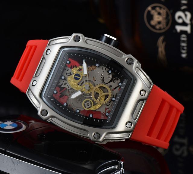 Feature Men Luxury Military Hollow Sports Watch Men Analog Date Quartz Watch Men's Watch