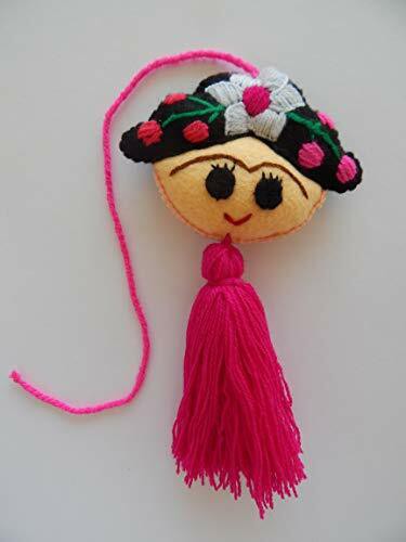 El Az&uuml;lejo Azuleho - Frida Kahlo Favors - 4 Assorted Pcs - Mexican Party Favors - Pom Pom Bag Charm - Bag Accessory - Birthday Present - Mexican Fiesta Decoration - Cinco De Mayo - Party Supplies