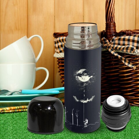 Space: Climbing to moon Thermos Flask