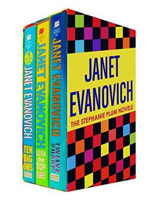 Janet Evanovich Boxed Set 4 (10, 11, 12) Paperback