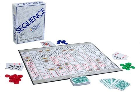 Original game with folding board, cards and chips