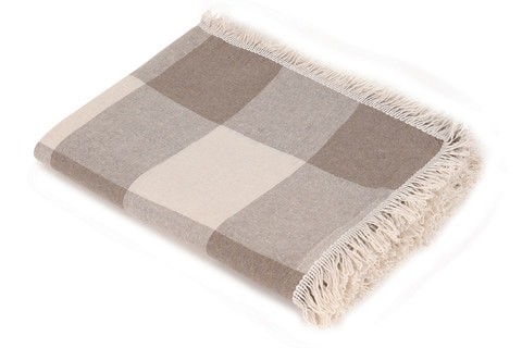 Tv blanket from Dama