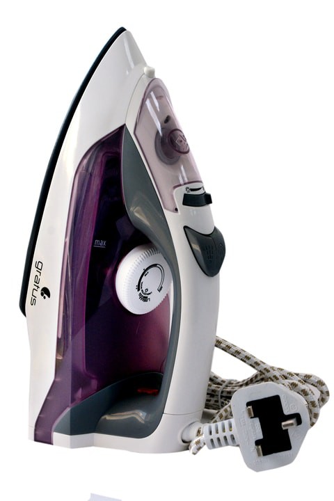 Gratus 1600W Ceramic Soleplate Steam Iron - Dry / Spray / Steam GSI1600UC