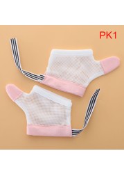 1 Pair Baby Prevent Bite Fingernails Nail Glove Children Infant Anti Bite Eat Hand Protection Gloves for Bite Kids Harmless Set