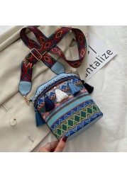 Ethnic Women's Shoulder Bag Crossbody Bag Tassel Knit Small Bucket Handbags Fashion Simple Luxury Design Female Bag Underarm Bags