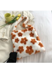 INS Women Flower Print Shoulder Bags Winter New Soft Plush Bucket Bags Female Open Pocket Crossbody Furry Fluffy Tote Bags