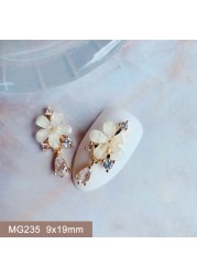 10pcs/lot 3D Luxury Moon Crane Zircon Crystals Rhinestones Pearl Nail Art Jewelry Nail Decorations Accessories Charms Supplies