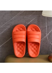 Designer Men Slippers Thick Platform Wo Men Slippers Beach Eva Sandal Lightweight Men Indoor Bathroom Shoes Summer 2021