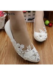 Sorbern Asymmetric Crystal Wedding Shoes Lace Appliques White Bridal Shoes Flat Heels Trendy Heels Closed Toe Heels Flat Shoes