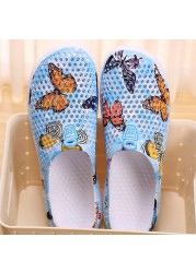 2022 Women's Casual Clogs Breathable Beach Sandals Valentine's Day Slippers Summer Slip-on Women Flip Flops Home Shoes Unisex Shoes