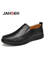 Brand Men Shoes Size 37~47 Soft Comfortable Driving Shoes Luxury Dress Shoes Genuine Leather Summer Walking Shoes Moccasins