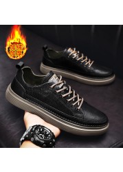 Shoes For Men 2022 Casual Leather Vulcanized Shoes Men's Leather Sneakers Comfortable Fashion Black Walking Vulcanized Sneakers Men