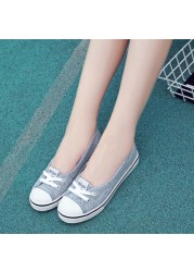 Autumn spring light canvas shoes women shoes slip on students tide Korean set foot pedal flat shoes