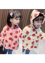 Spring Windbreaker Baby Girl Strawberry Dot Hooded Trench Coat Children Clothes Kids Jacket For Girls Outerwear JYF