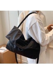 women shoulder bag 2022 nylon tote bags girl fashion bag large capacity shopper bag with magnetic buckle black twist handle handbags