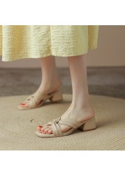 EGONERY Women Fashion Slippers Good Quality Genuine Leather Brand Summer Shoes Open Toe Thick Heel Retro Pumps Ladies 34-43 CN