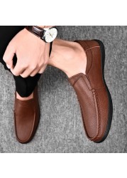 Mens Casual Shoes Luxury Brand Summer Men Shoes Split Leather Moccasins Comfortable Breathable Slip On Boat Shoes